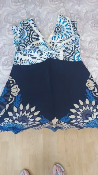 2 Vestidos Desigual Talla XL , poco puestos.