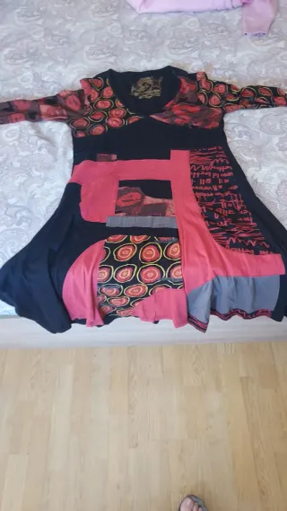 2 Vestidos Desigual Talla XL , poco puestos.