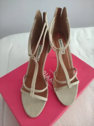 Tacones Mariamare Beige Talla 38