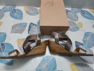 Sandalias Alpe fiesta doradas/plateadas T.39