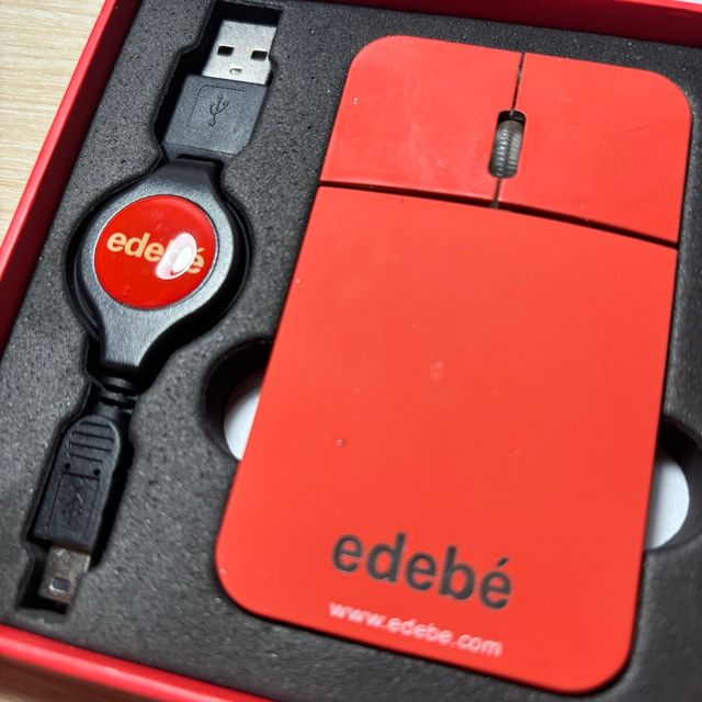 Ratón EDEBÉ USB retráctil