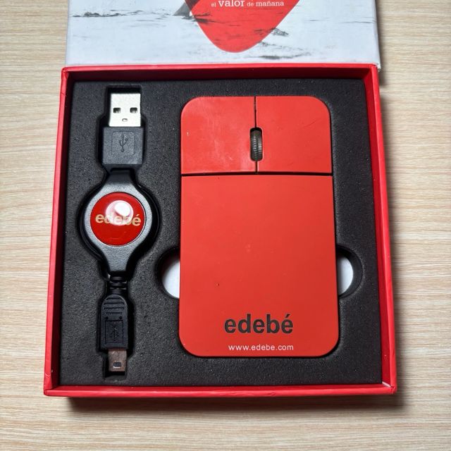 Ratón EDEBÉ USB retráctil