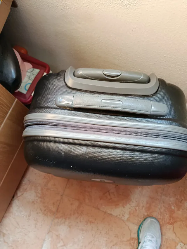 Maleta Movom Negra y Gris