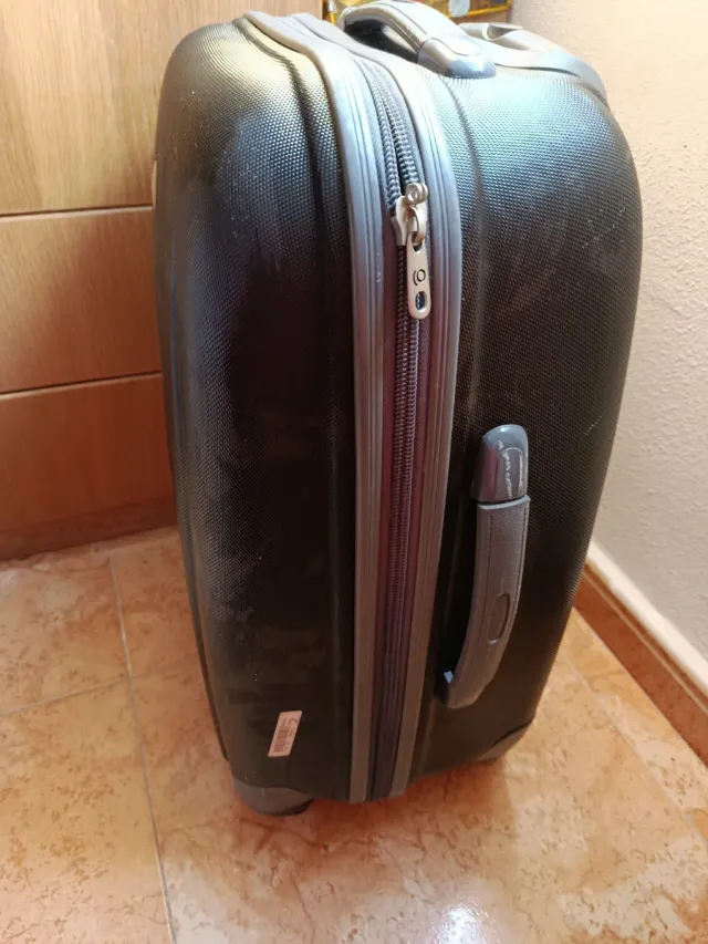 Maleta Movom Negra y Gris