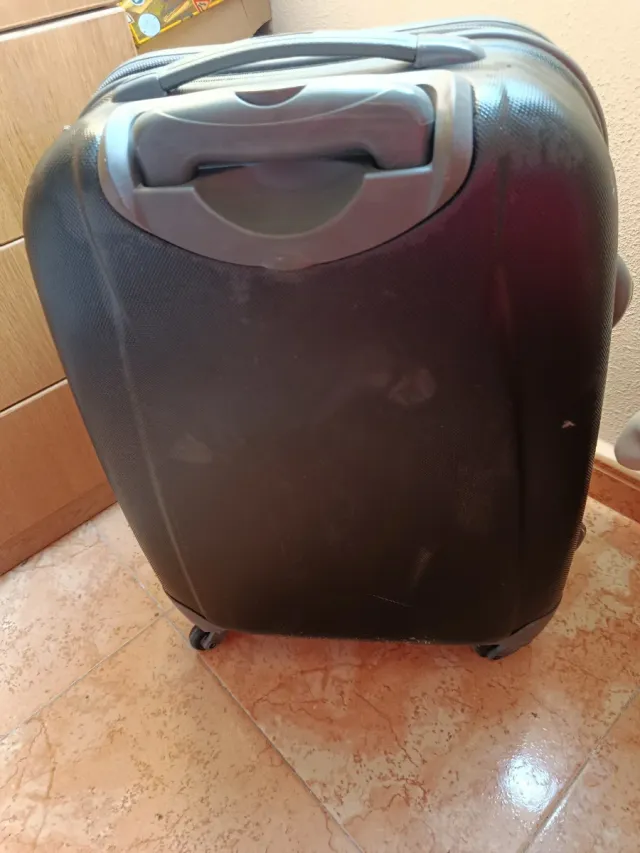 Maleta Movom Negra y Gris