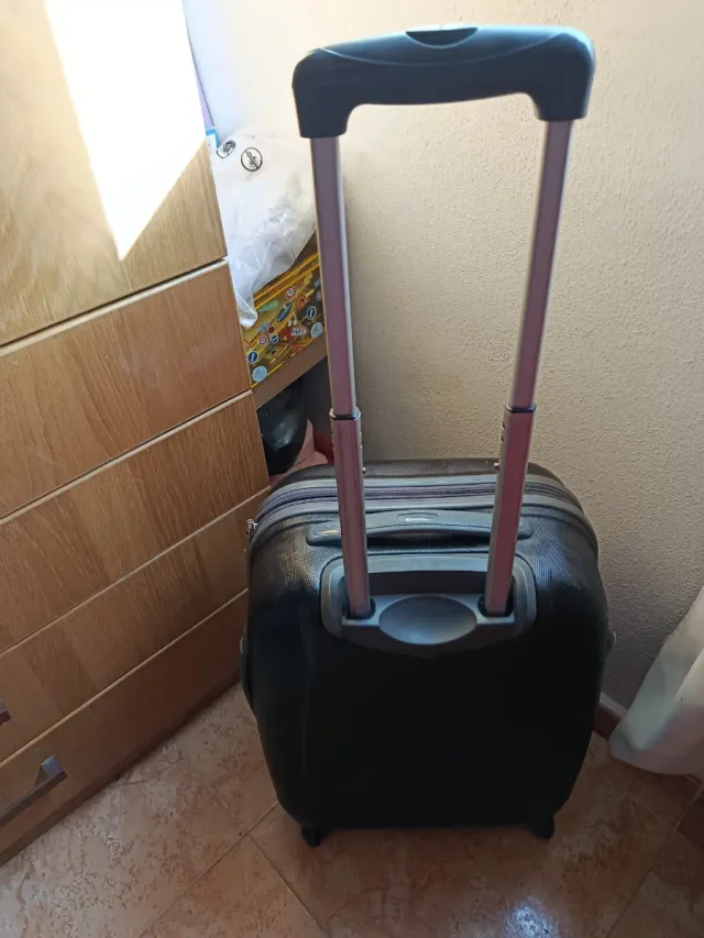 Maleta Movom Negra y Gris