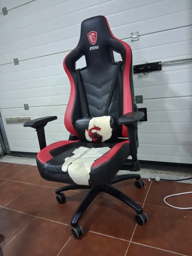 Silla Gamer MSI Negra y Roja