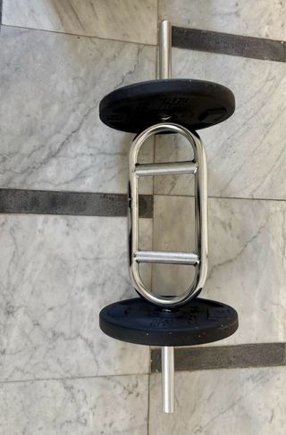 Barra de pesas con discos