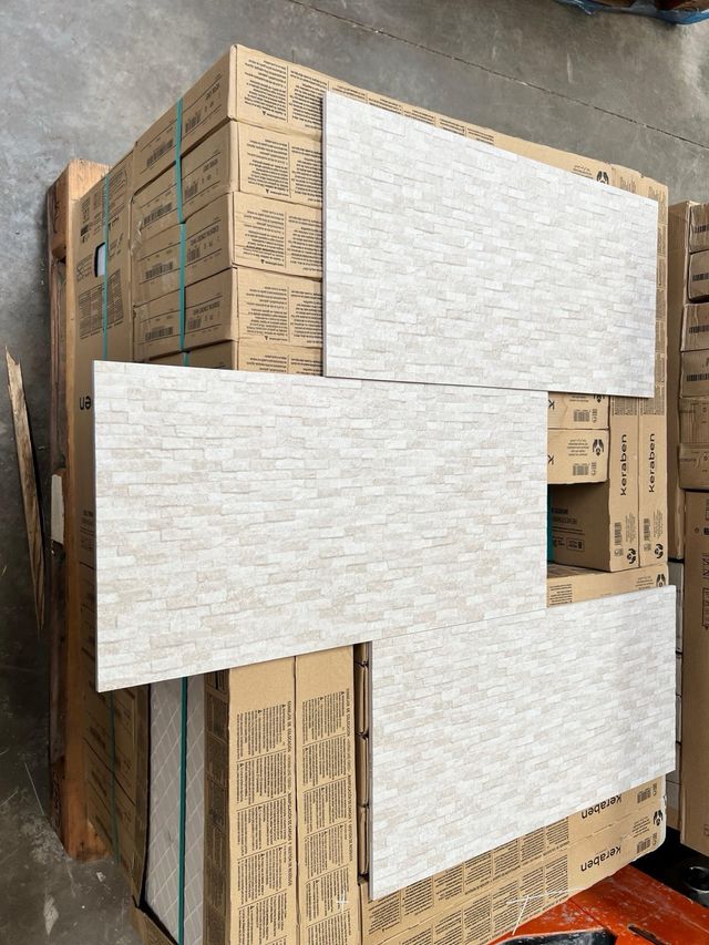 Lote de azulejo Keraben Shale Decor Beige 30x60