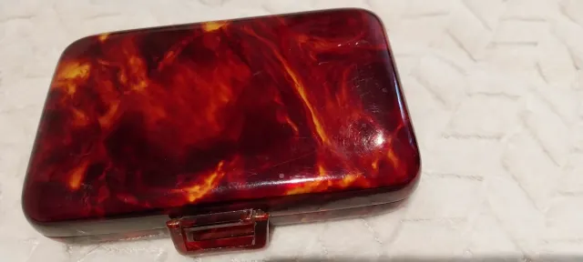 Antigua polvera carey