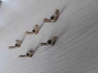 2 Tornillos Palometa Dorados para Corneta