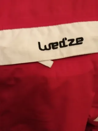 Chaqueta Quechua roja