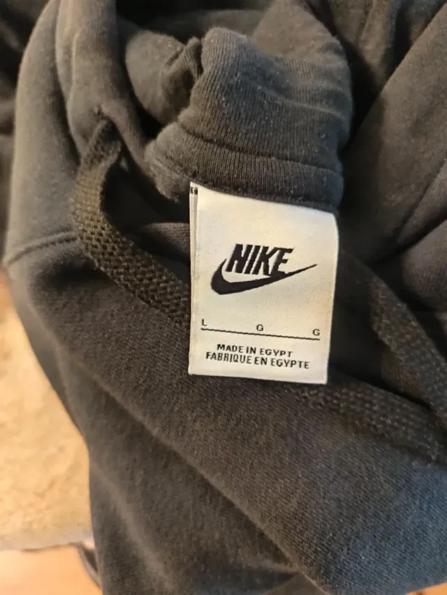 Sudadera Nike Negra con Logo Azul