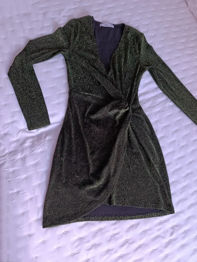 Vestido Lúrex Nudo Verde Fiesta. Mango