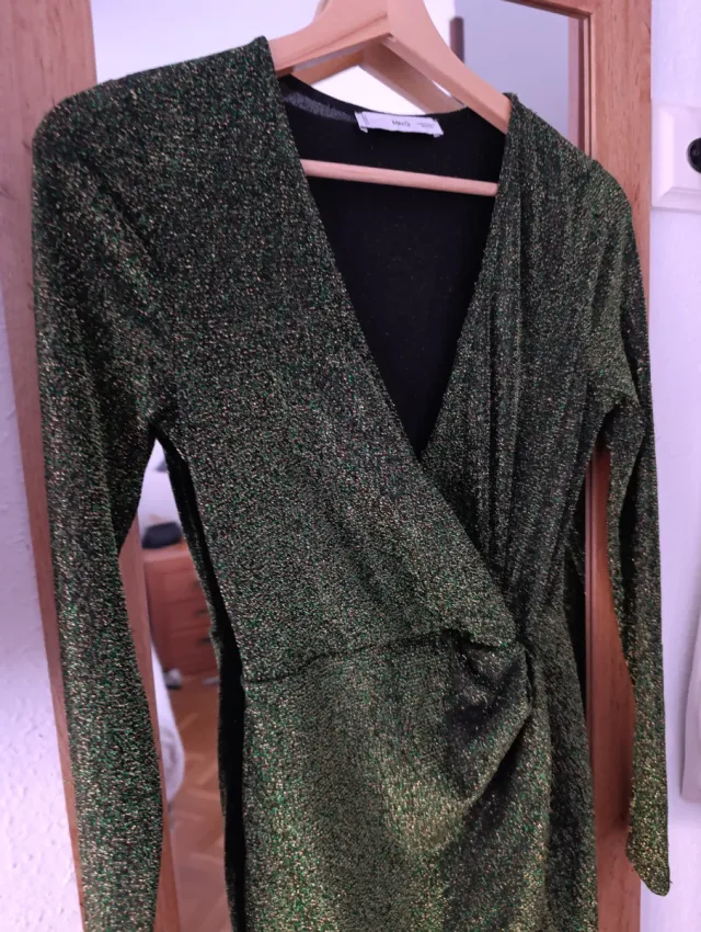 Vestido Lúrex Nudo Verde Fiesta. Mango