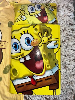 Lote Bob Esponja: Camiseta, Carpeta y Estuche