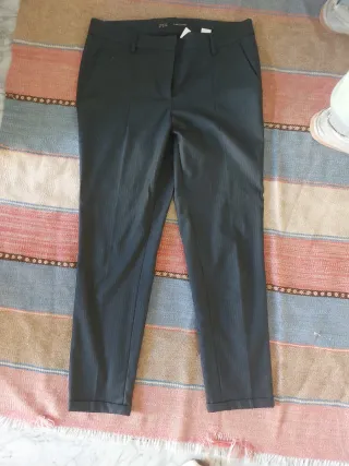 Conjunto de chaqueta y pantalón