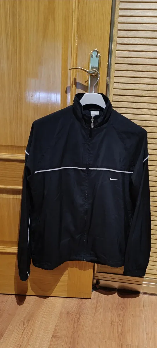 Chaqueta Nike Negra
