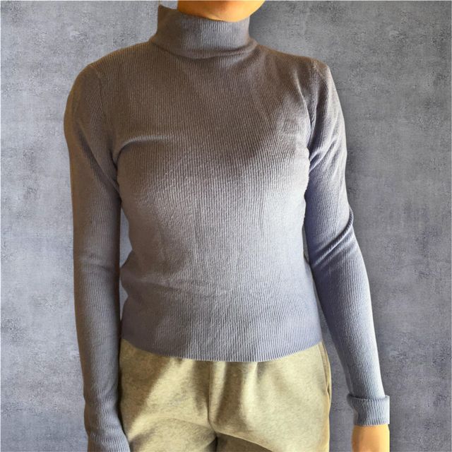 Jersey cuello alto azul