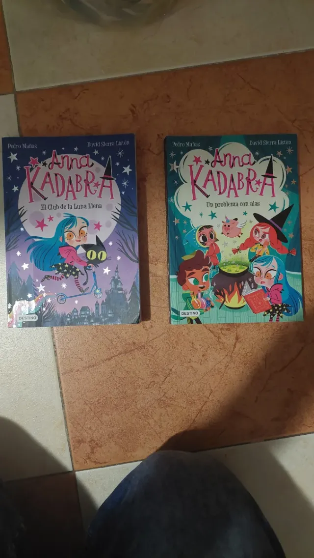 2 libros de anna kadabra 1 y 2