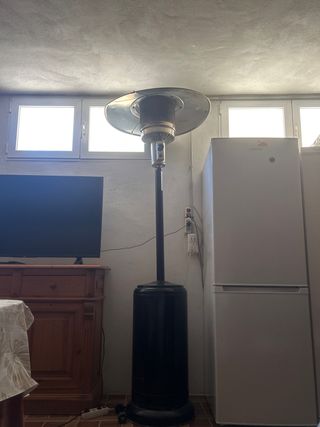 Chimenea de gas seta negra y plateada