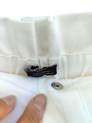 Falda blanca botones cintura alta