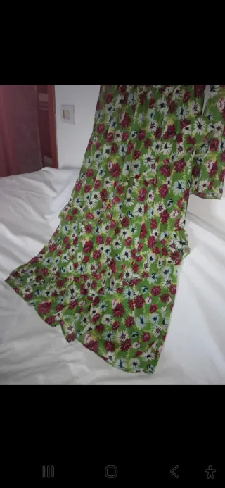 Abito lungo floreale verde