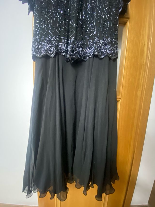 Vestido fiesta, y conjuntos de falda y blusa