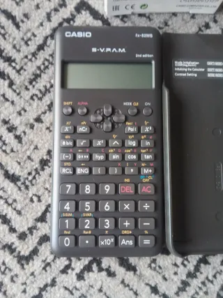 Calculadora Casio fx-82 MS 2nd edition