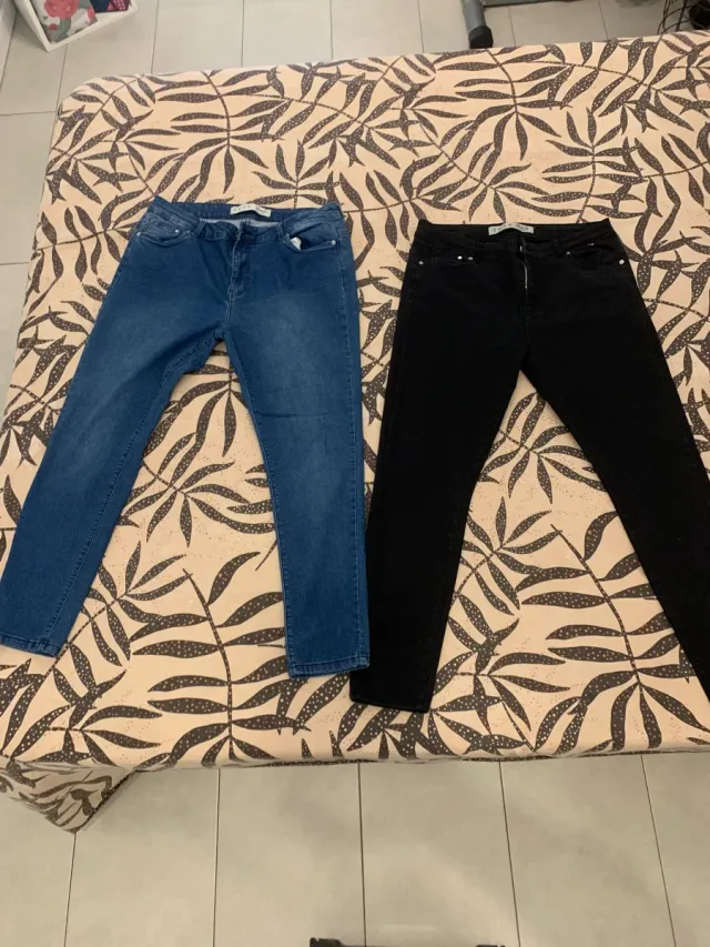 Pantalones pitillo negros y azules