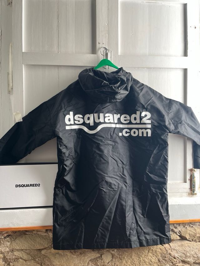 Chaqueta impermeable Dsquared2 negra