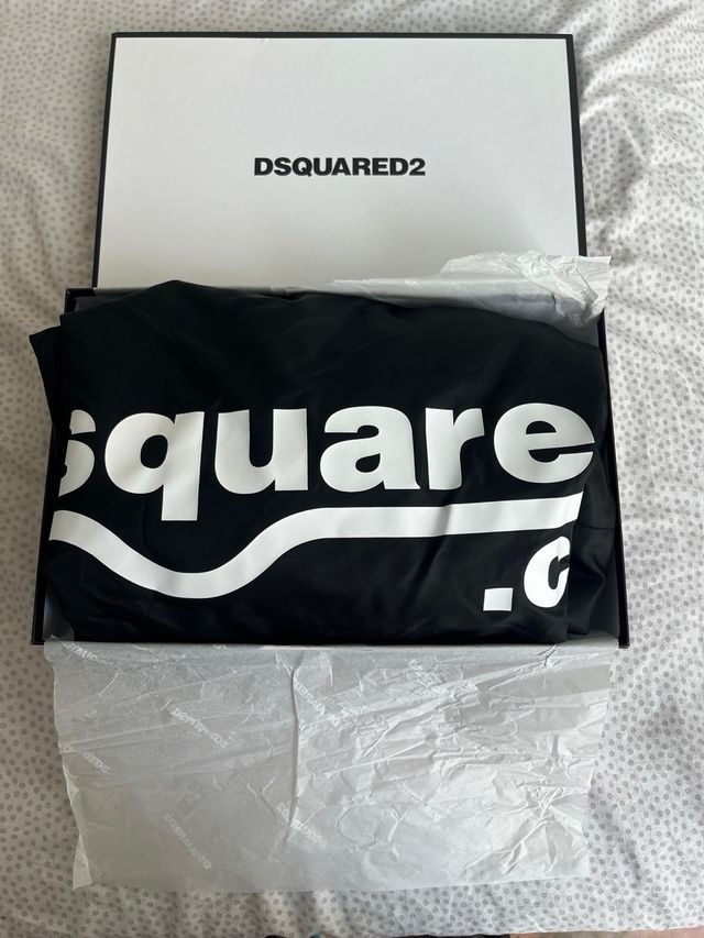 Chaqueta impermeable Dsquared2 negra