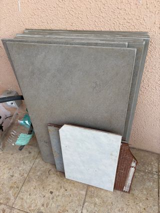 Azulejos grises para pared o suelo