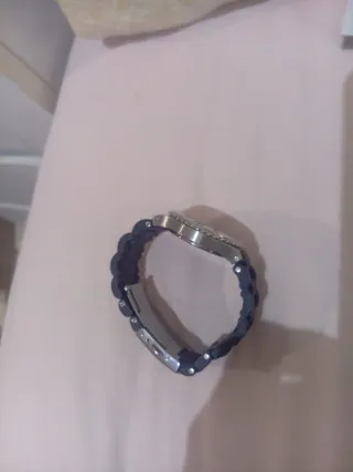 Reloj Guess Plata y Negro, calvin klein