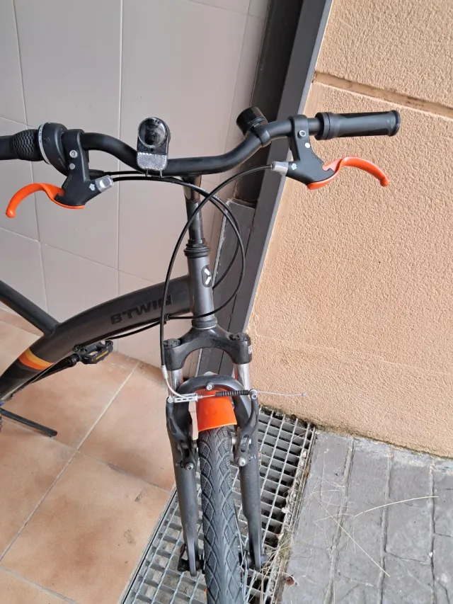 Bicicleta B-TWEEN para adolecentes 9- 12 años.