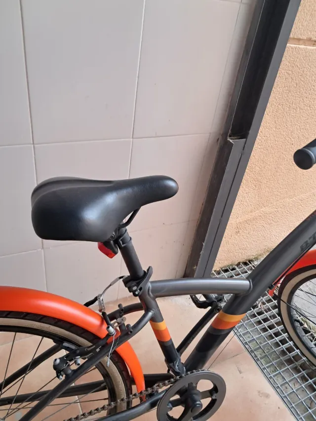 Bicicleta B-TWEEN para adolecentes 9- 12 años.