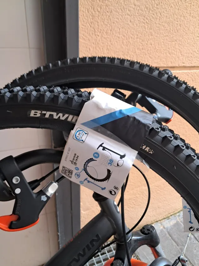 Bicicleta B-TWEEN para adolecentes 9- 12 años.