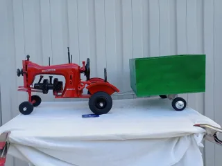 Tractor Massey Ferguson con Remolque