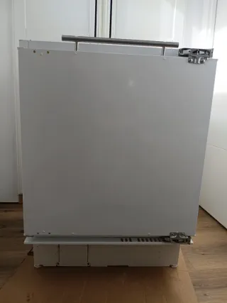 Nevera y congelador blanco