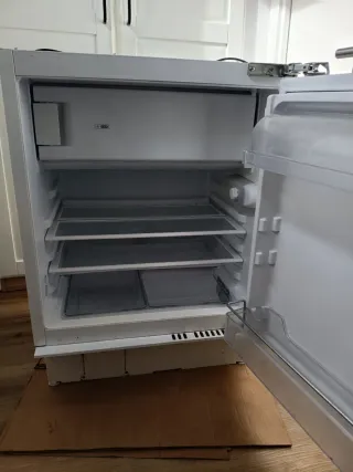 Nevera y congelador blanco