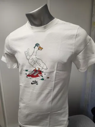 Camiseta Nike SB Hombre Blanca sneakers