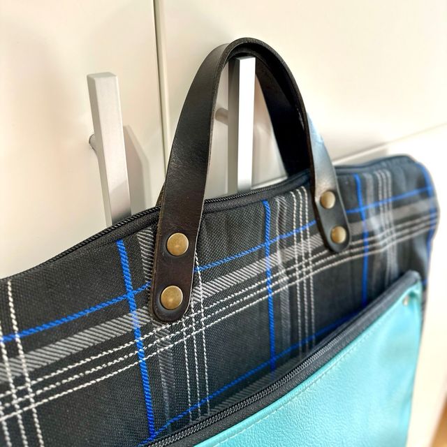 Bolso bandolera Daniel Chong bookholder