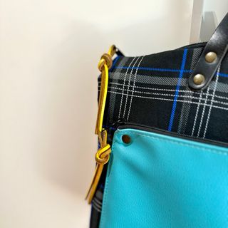 Bolso bandolera Daniel Chong bookholder