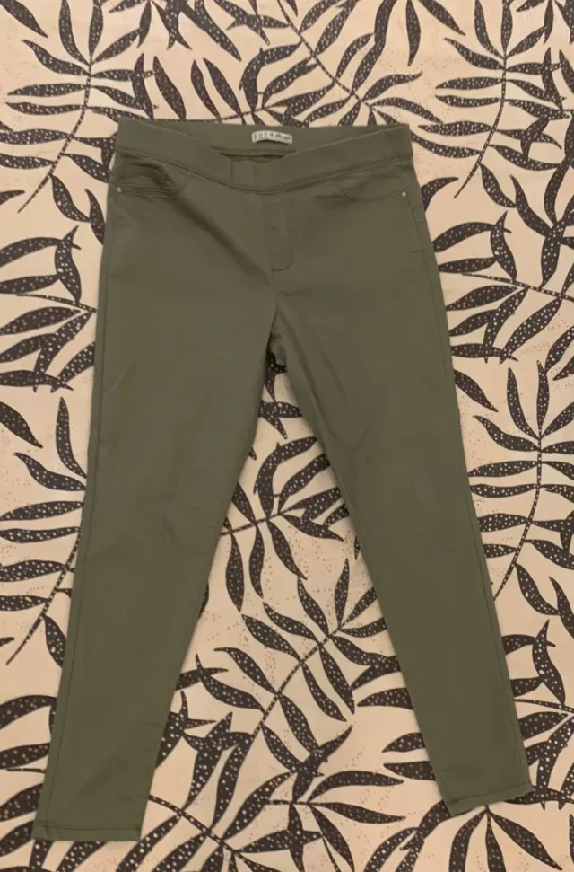 Pantalón mujer verde oliva