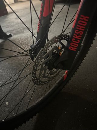 Bicicleta Cube Attention SL