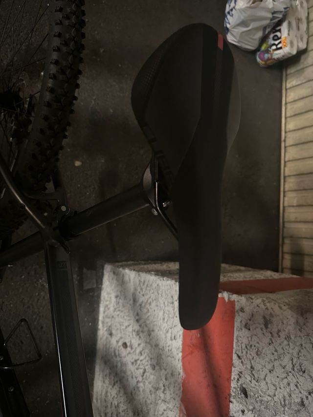 Bicicleta Cube Attention SL