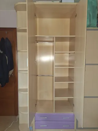 Armario, estante y zapatero