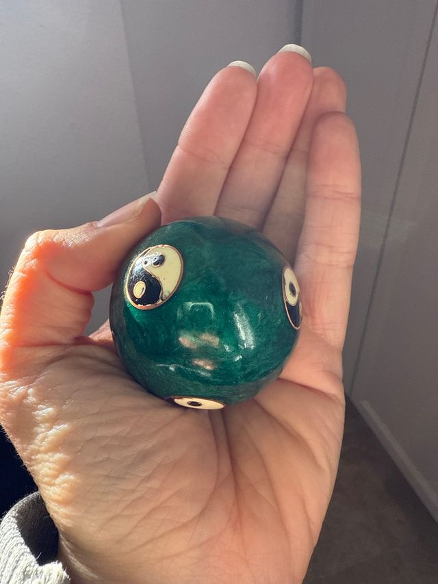 Bola china de masaje Yin Yang