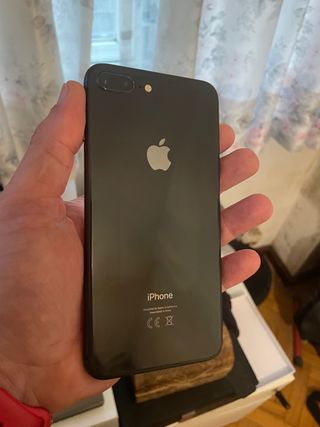 iPhone 8 Plus 64GB Negro
