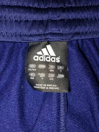 Conjunto deportivo Nike negro y gris